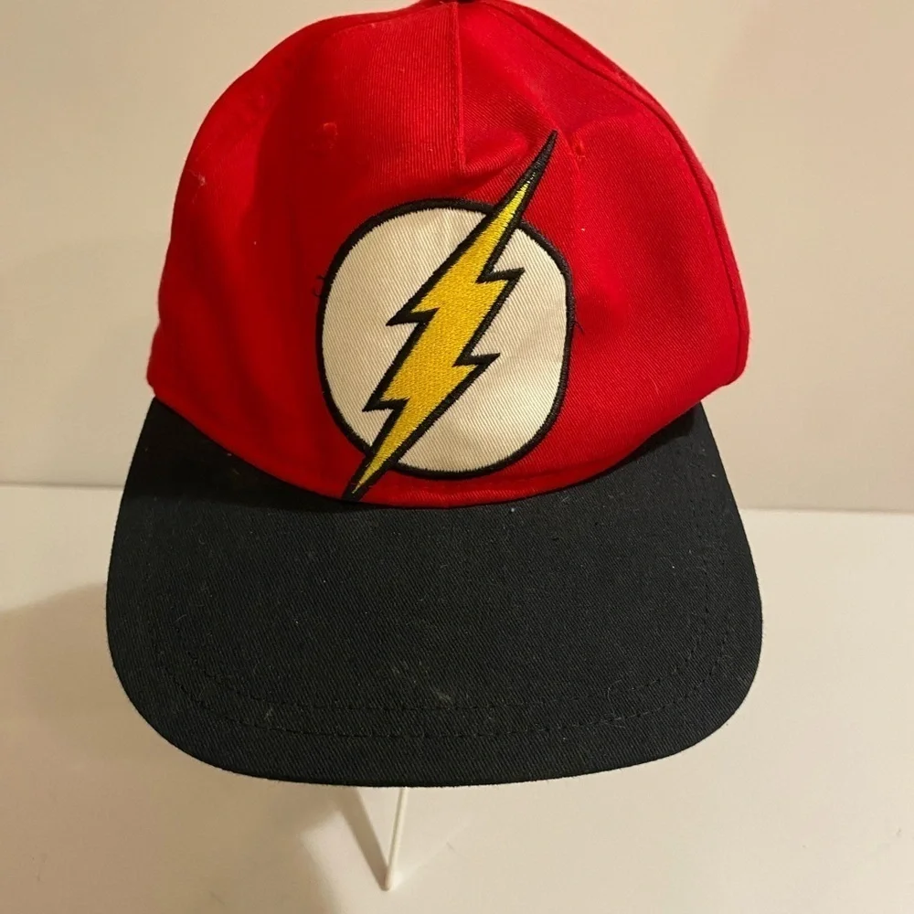 DC Comics Snap Back Hat Youth Size (CN)